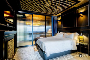 Suite Shibari by Justine Apartments Sobria Elegante y Pecaminosa Apartamento turístico en Madrid Río